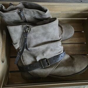 Women's Brown Leather Boots